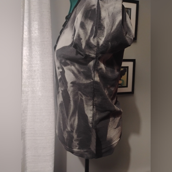 F21 Unique Tye Dye Lace Sweatshirt in Grey & Black, Sz XL - Picture 7 of 10